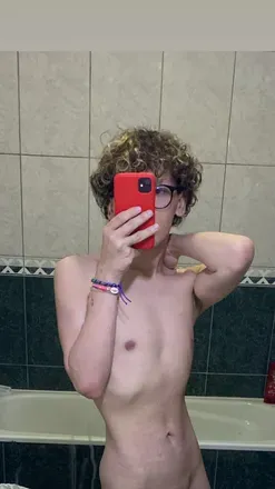 OnlyFans cuenta watch_ur_cute_twink avatar 1