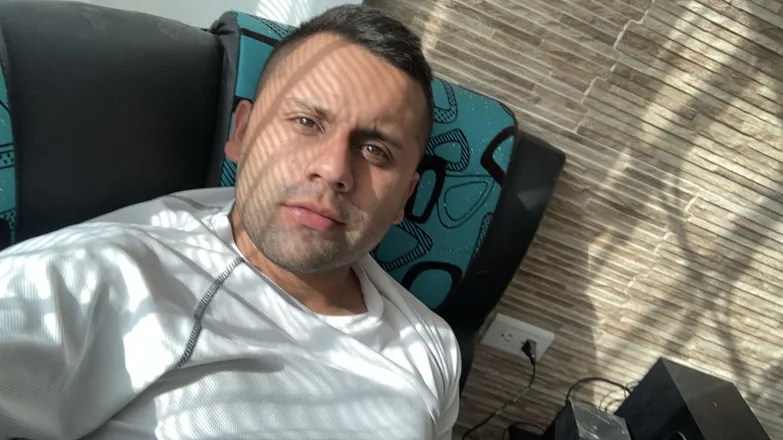 OnlyFans cuenta juanguz95404791 header 2