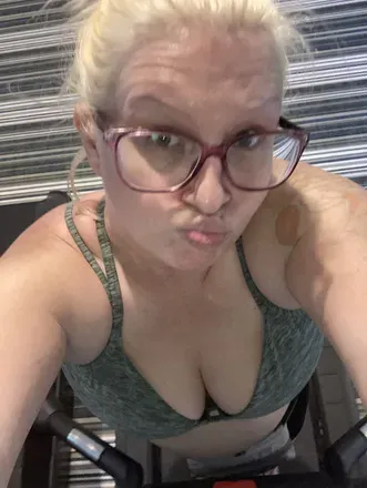 OnlyFans account  sally1986 avatar 1