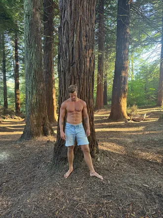 OnlyFans cuenta 07mefree header 2