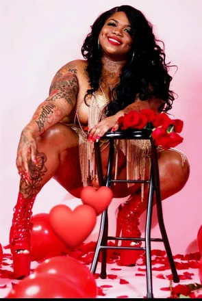 OnlyFans cuenta juicyfruittiff header 2