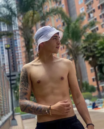 OnlyFans cuenta felipegil11 header 2