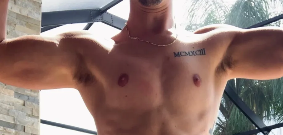 OnlyFans cuenta nk1020 header 2