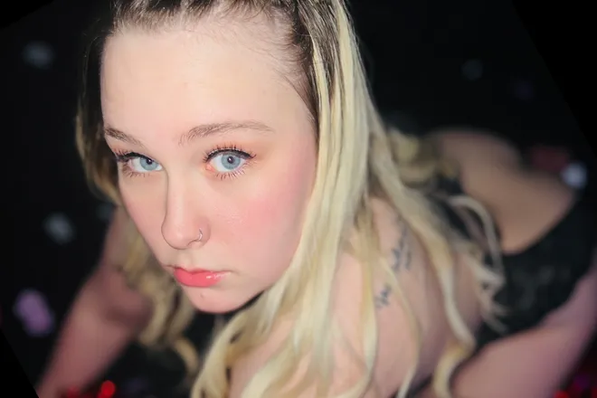 OnlyFans cuenta snowbunny0824 header 2