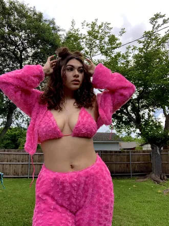 OnlyFans account  escomn header 2