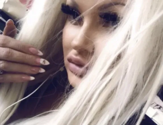 OnlyFans account  mellis21 avatar 1
