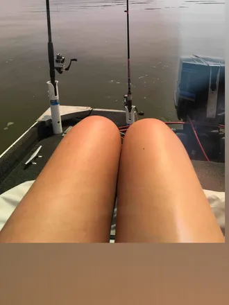 OnlyFans cuenta fishingwithallie header 2