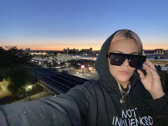OnlyFans cuenta whitetrashass header 2