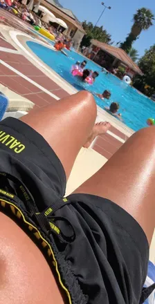 OnlyFans cuenta k_m_g_8 header 2