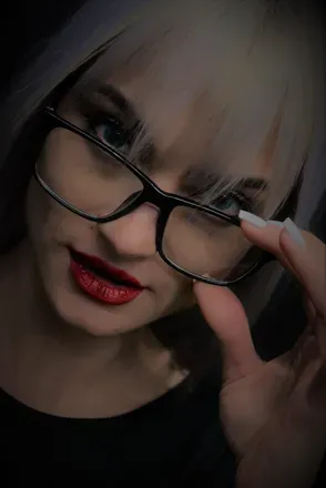 OnlyFans cuenta zlatakomarov avatar 1