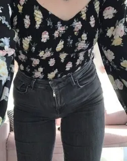 OnlyFans account  anna_002 header 2