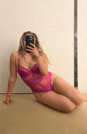 OnlyFans cuenta hotgirlmumma header 2