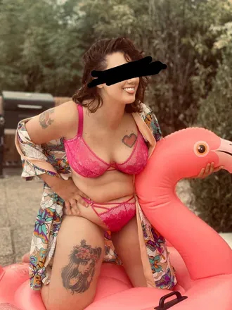 OnlyFans account  m_beth avatar 1