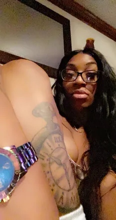 OnlyFans cuenta tansexy header 2