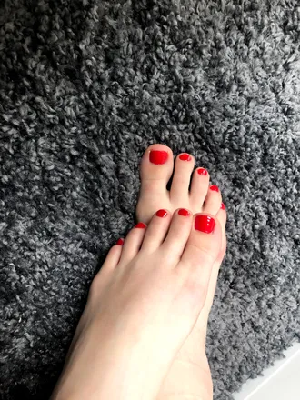 OnlyFans cuenta youmaycallme_tati header 2