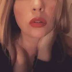 OnlyFans cuenta naughtynora avatar 1