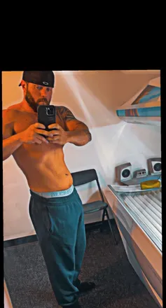 OnlyFans cuenta u27796169 header 2
