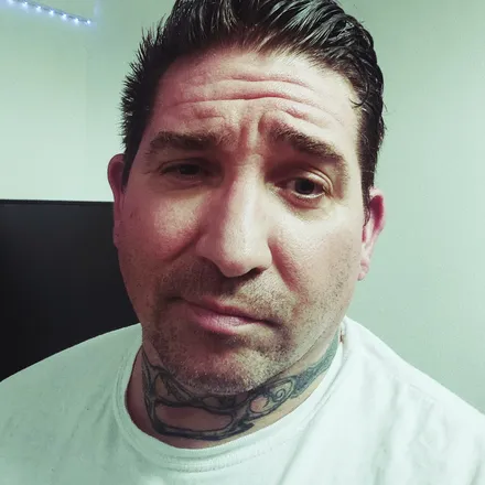 OnlyFans cuenta handsomemike header 2