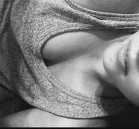 OnlyFans cuenta u242476893 header 2