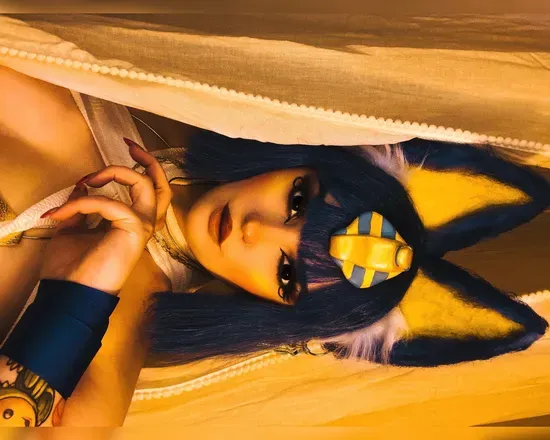 OnlyFans account  hopiechan header 2