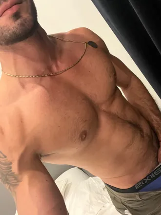 OnlyFans cuenta xcesarinx2 header 2