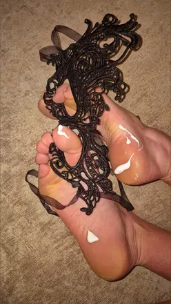OnlyFans cuenta footfetishvip69 header 2