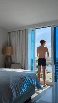 OnlyFans cuenta peachyyyboyyy header 2