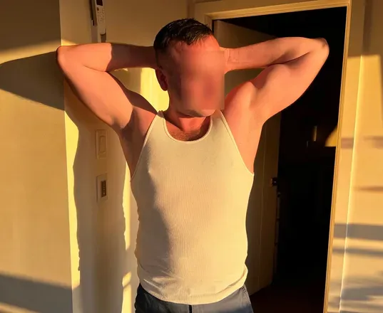 OnlyFans cuenta kurt_kobang header 2