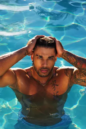 OnlyFans cuenta thefanzone header 2