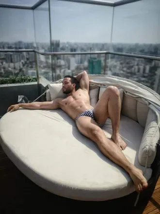 OnlyFans cuenta luisluces.oficial header 2