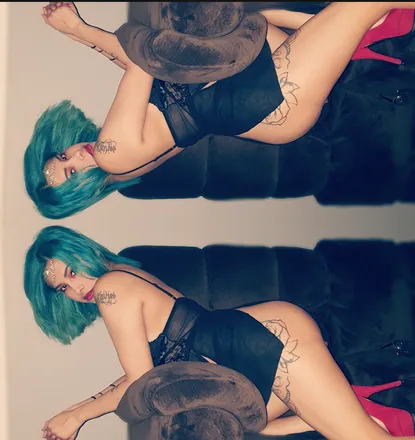 OnlyFans cuenta nikkylove0944 header 2
