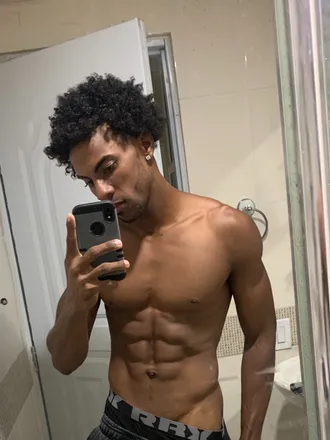 OnlyFans cuenta elflacohotrd header 2