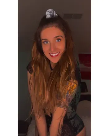 OnlyFans account  naughtybirds712 avatar 1