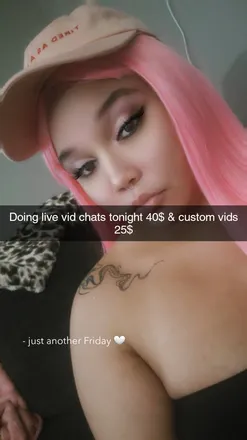 OnlyFans cuenta whorelladeville header 2