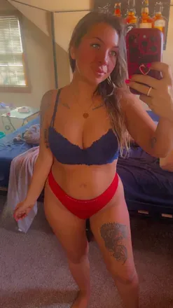 OnlyFans cuenta sashahall1 header 2
