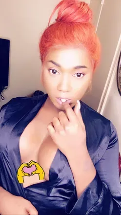 OnlyFans cuenta thecristinaexperience header 2