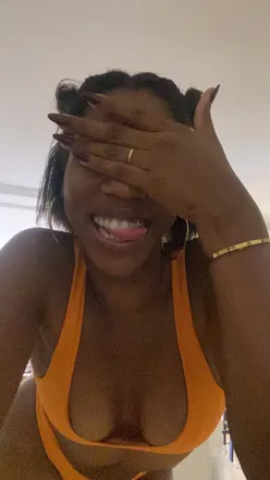 OnlyFans cuenta whitney666 header 2
