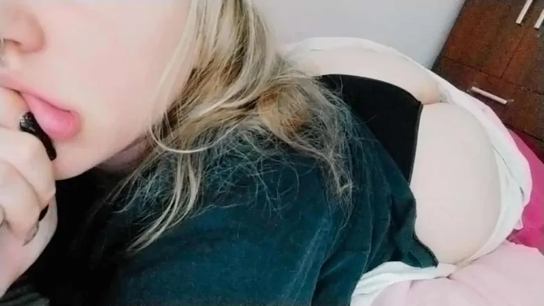 OnlyFans cuenta juliiporreca header 2