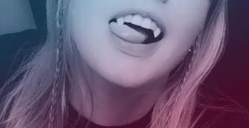 OnlyFans cuenta anoushkamonster header 2