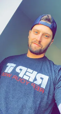 OnlyFans account  savage_platypus avatar 1