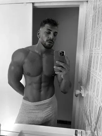 OnlyFans cuenta maximomoreno avatar 1