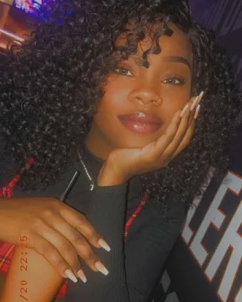 OnlyFans cuenta lovelyy_nae header 2