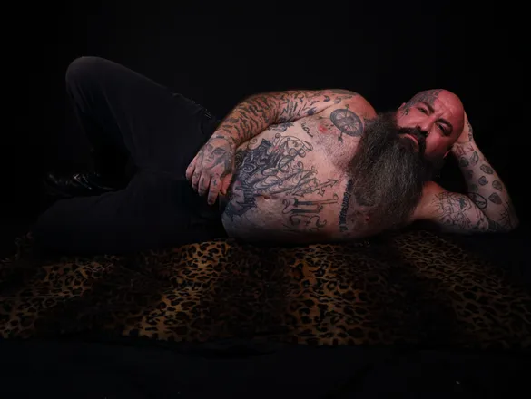 OnlyFans cuenta onecruelhand header 2