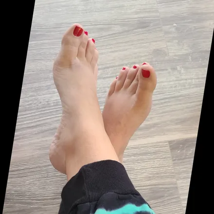 OnlyFans cuenta feet2meet35 header 2