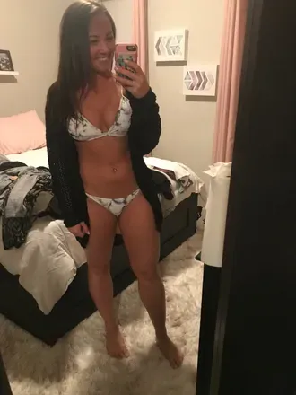 OnlyFans cuenta laurplak avatar 1