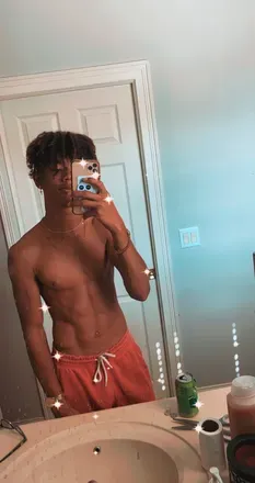 OnlyFans account  kahmari_official avatar 1