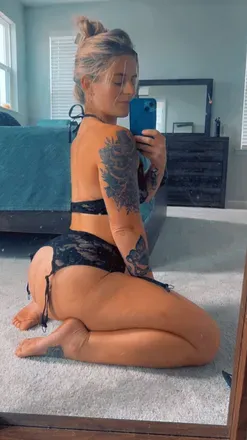 OnlyFans cuenta moderndaypeach avatar 1