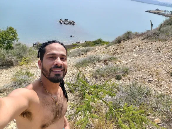 OnlyFans cuenta luisriquezes header 2