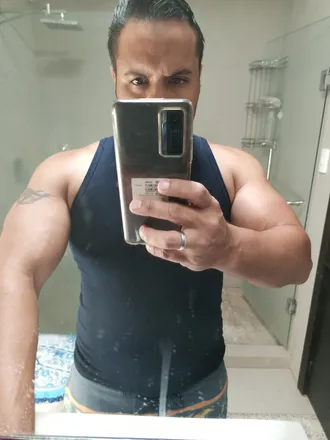 OnlyFans account  aqrob header 2