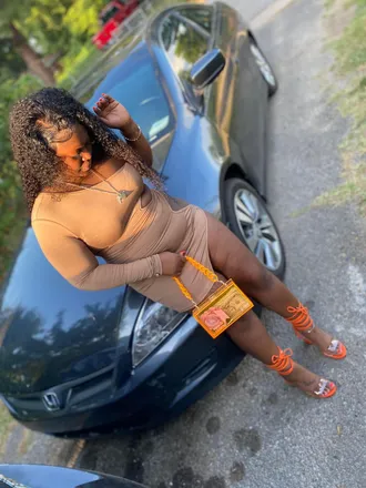 OnlyFans cuenta chiinalove header 2